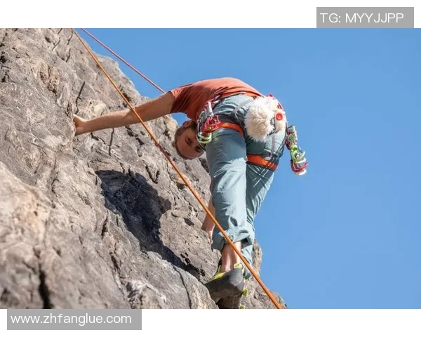杭州攀岩队的团队协作与挑战精神探讨攀岩运动的魅力与成长 杭州攀岩队的团队协作与挑战精神探讨攀岩运动的魅力与成长