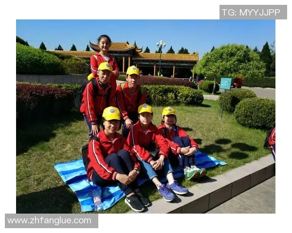 孔迩街小学足球明星闪耀校园赛场展现青春活力与团队精神